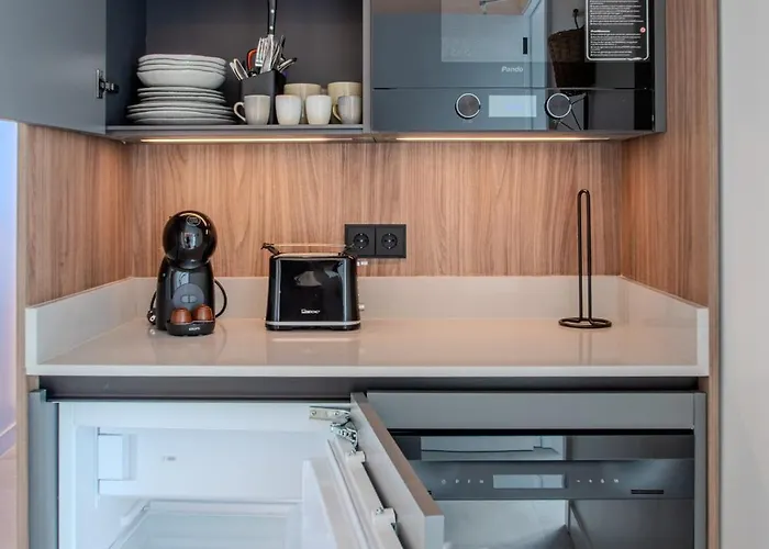 Sea Breeze 아파트 *