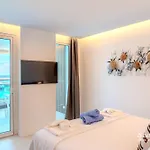 Apartment Sea Breeze *