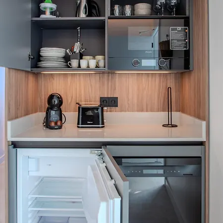 Sea Breeze Apartament *