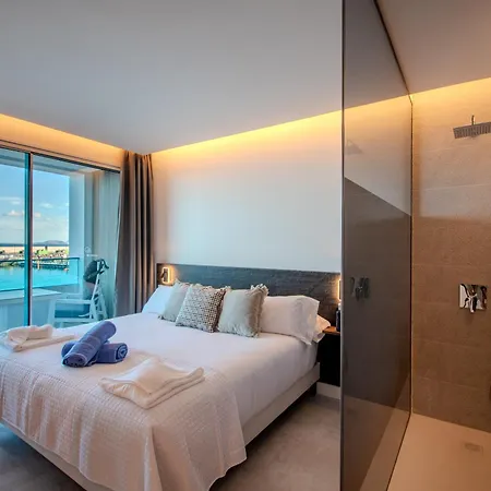 Sea Breeze Apartament *